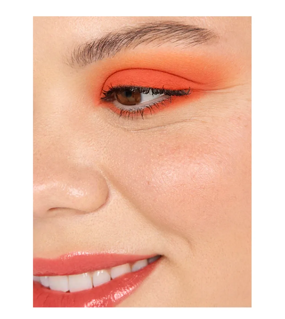 - Sombra de ojos líquida Matte Fluid Eye Paint™ - 27: Marigold>About-face Clearance