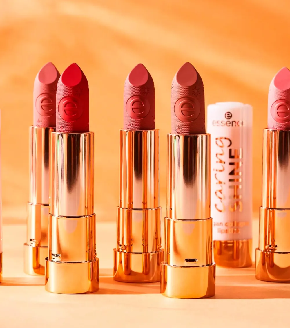 Barra de labios con colágeno vegano Caring SHINE - 207: My Passion>essence Best