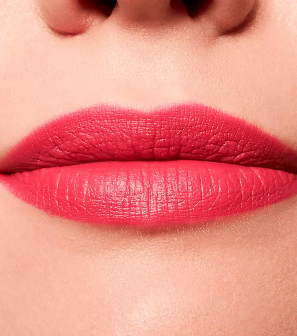 Barra de labios de larga duración acabado mate The Slim Stick - 106: The Pinkdrink>essence Best