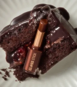 Barra de labios Pout Lip Gloss Stick - Chocolate Ganache><noscript><img width=