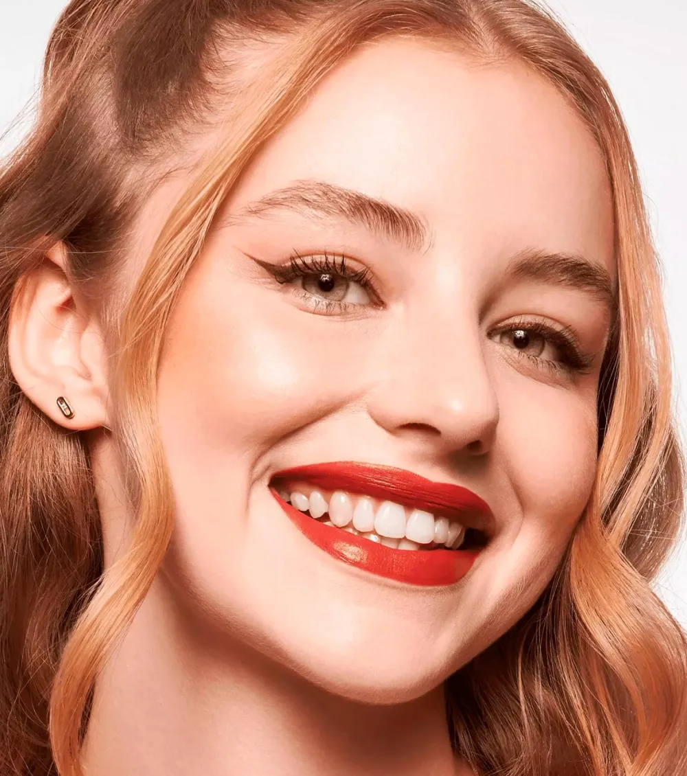 Base de maquillaje en mousse Natural Matte Mousse - 13>essence Outlet