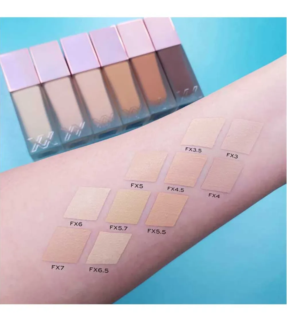 Base de maquillaje Glow Skin Fauxxdation - FX16>XX Revolution