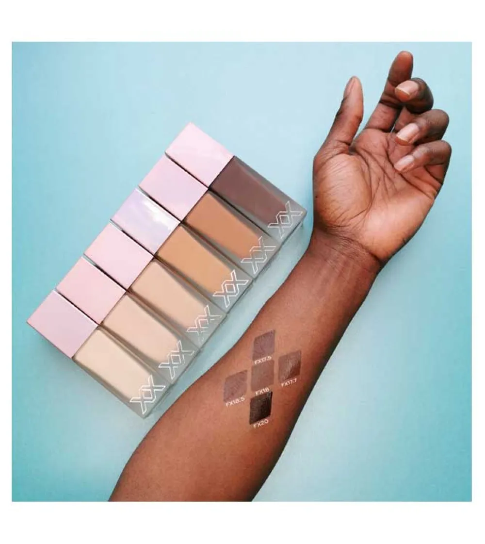 Base de maquillaje Glow Skin Fauxxdation - FX20>XX Revolution Outlet
