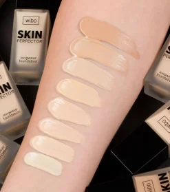 Base de maquillaje larga duración Skin Perfector - 4N: Natural><noscript><img width=