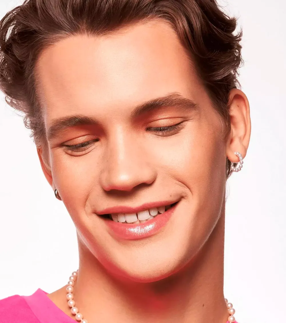 Brillo de labios multirreflejos Meta Glow - 01: Cyber Space>essence Hot