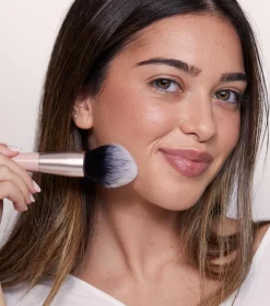 Brocha doble para rostro Soft Vegan Brush - MO. 02><noscript><img width=