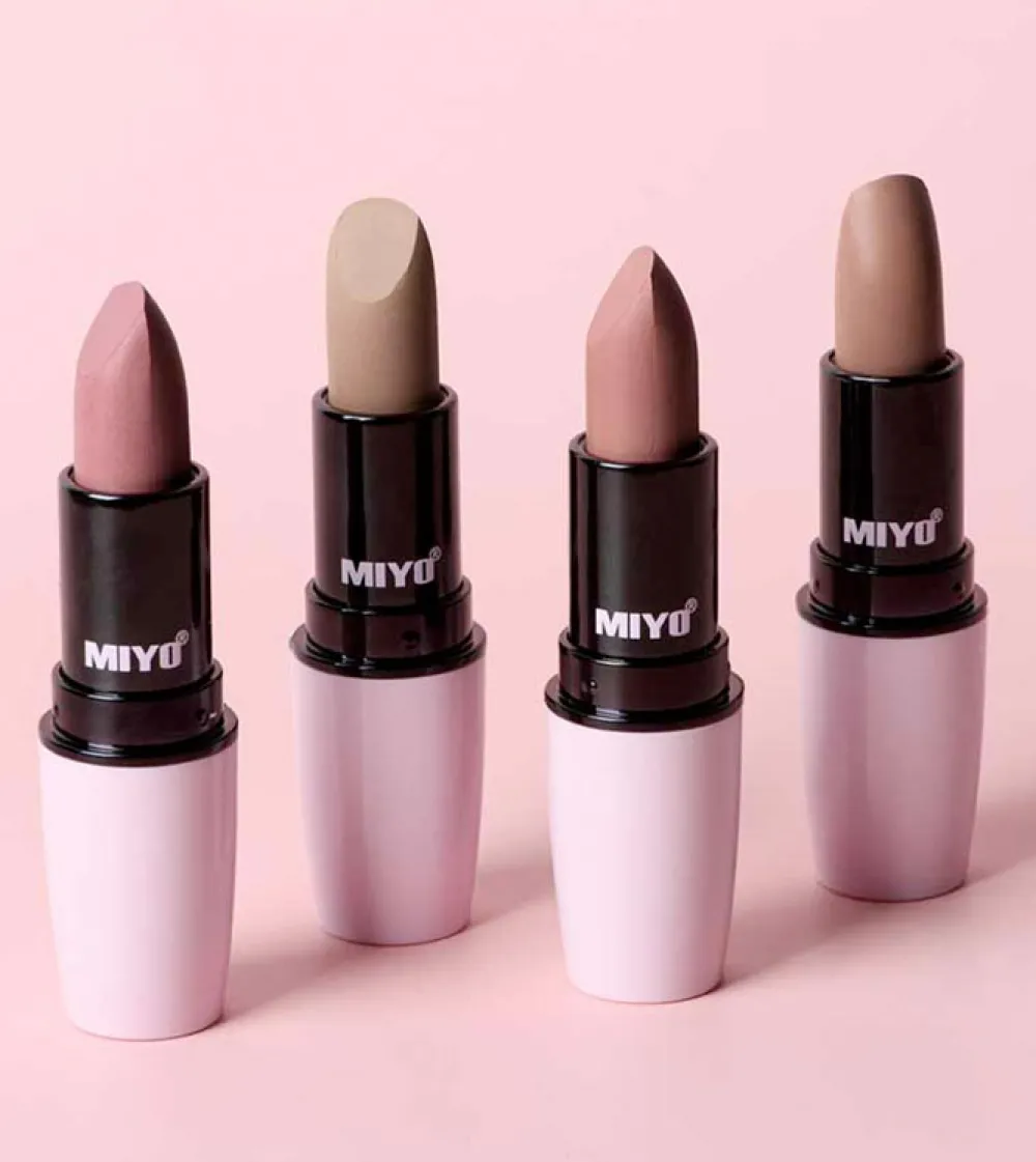 *By Pierre Rene* - Barra de labios Ammo - 04: Caramel>Miyo New