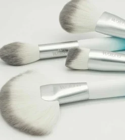 *Colección agua* - Set de brochas de rostro><noscript><img width=