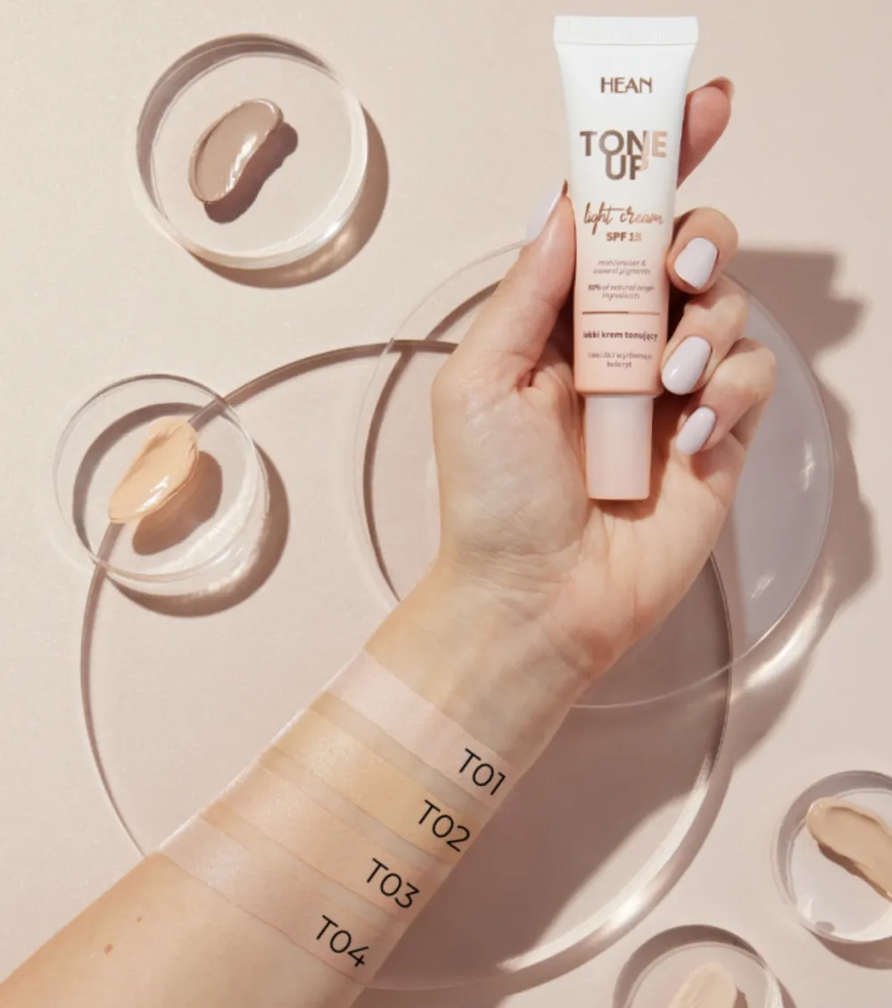 Crema facial tonificante con color Tone Up SPF15 - T04: Warm>Hean Discount