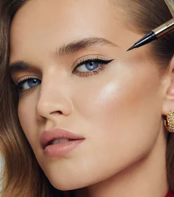 Delineador de ojos líquido Variété>Eveline Cosmetics Outlet