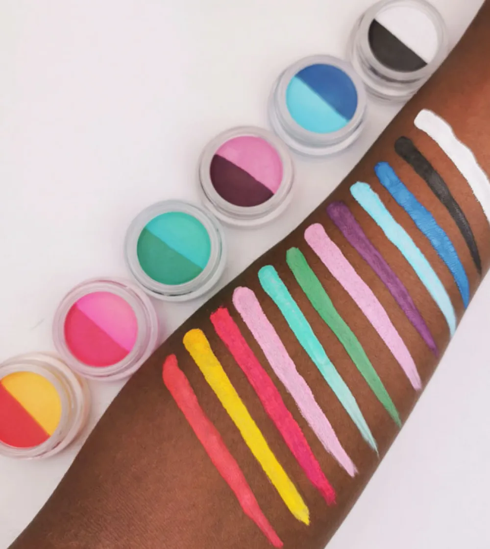 Dúo de delineadores Water Activated Liner - Distinction>Revolution Relove Sale