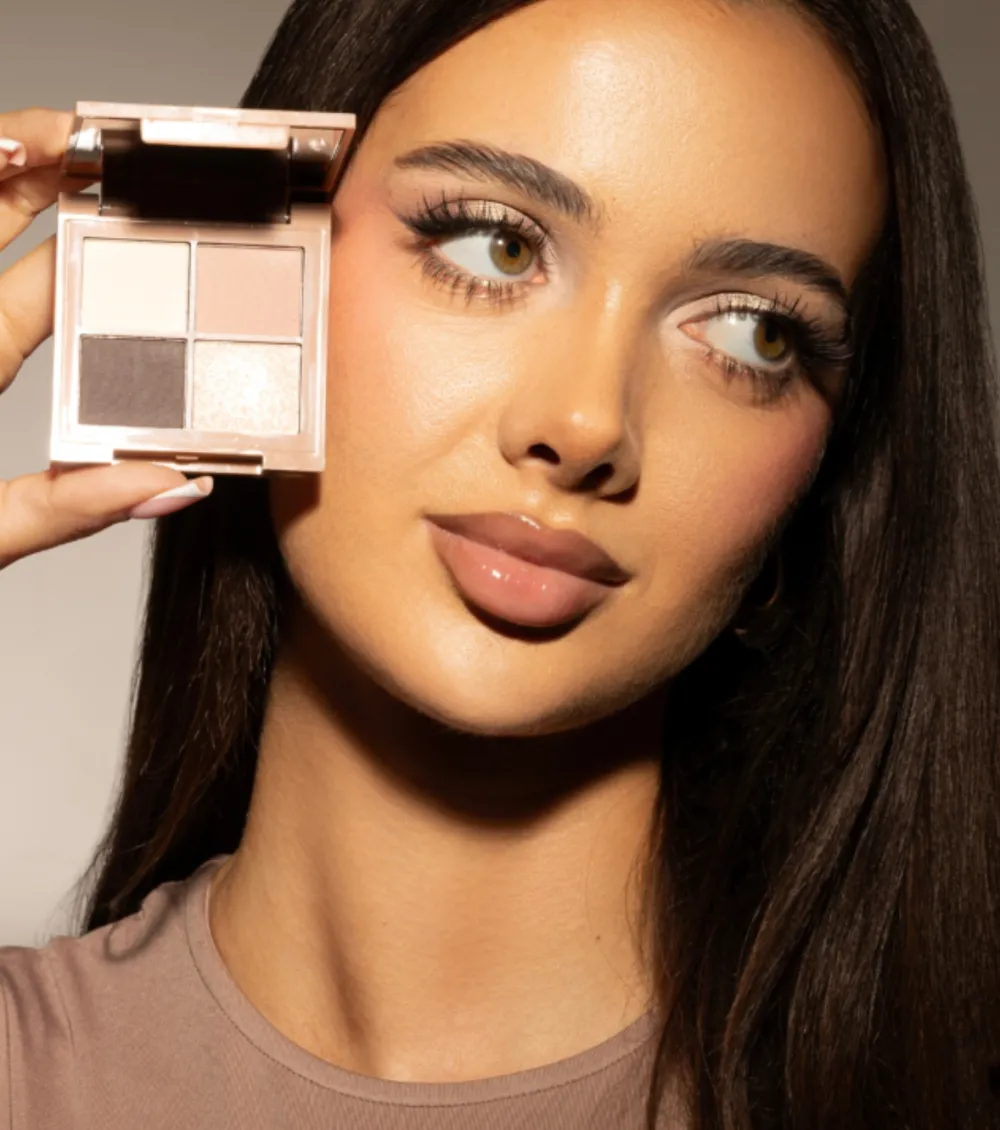 *Everybody x Aleksandra Sosfa* - Mini paleta de sombras>Everybody London Sale