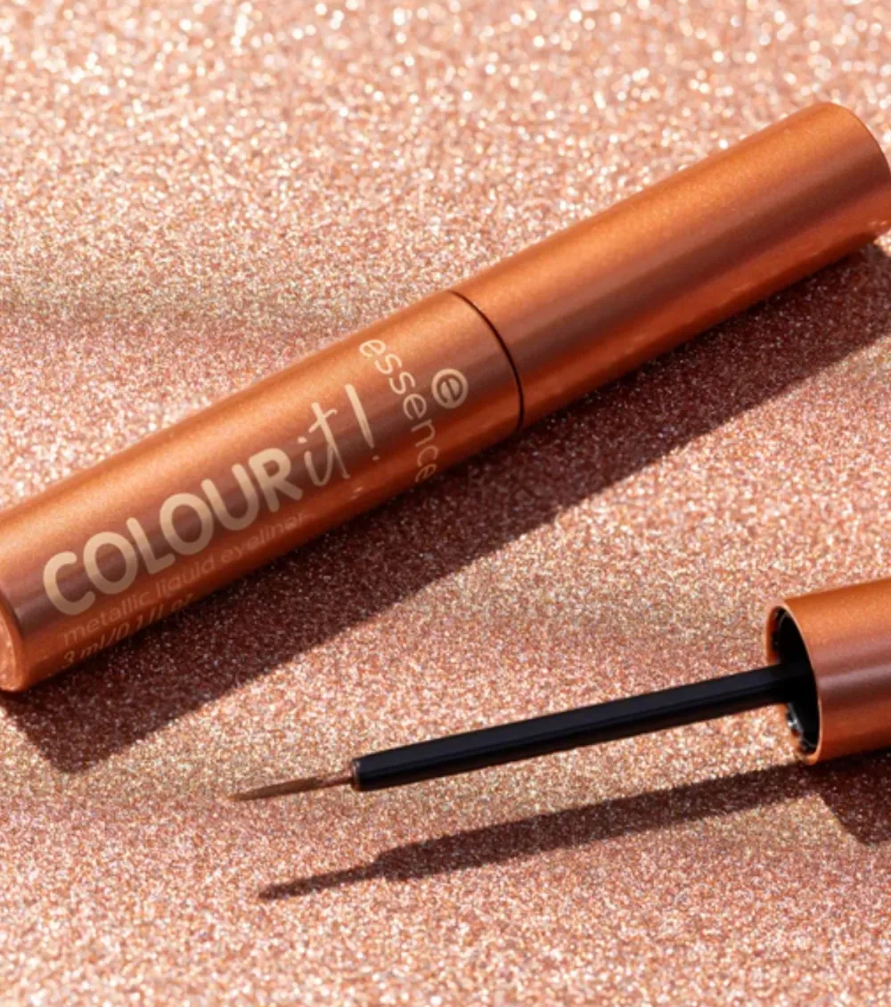 Eyeliner líquido metálico COLOUR it! - 01: Burnished Bronze>essence New