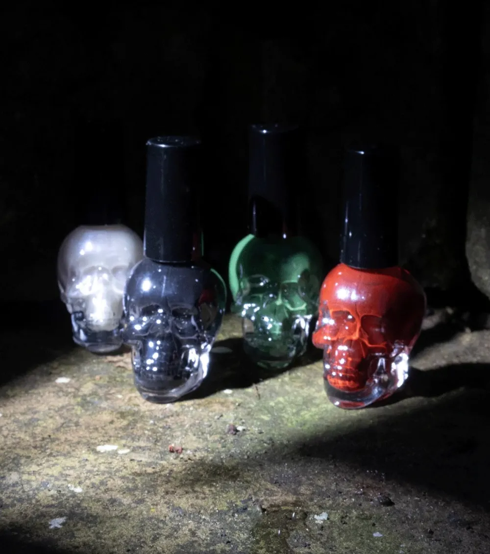*Gothica* - Esmalte de uñas - Enchanted Forest Green>Technic Cosmetics Sale