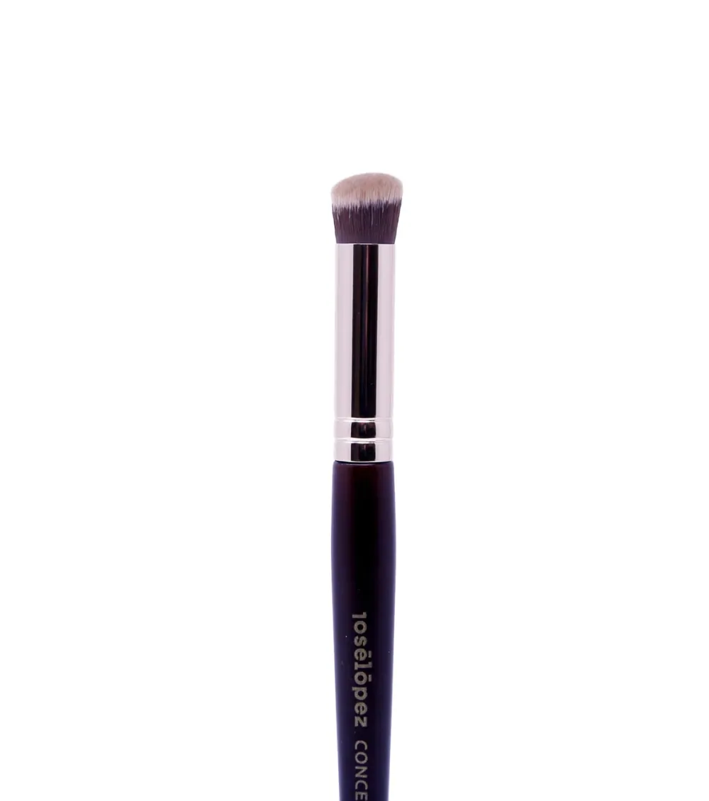 *Luxe* - Brocha para corrector>José López Hot
