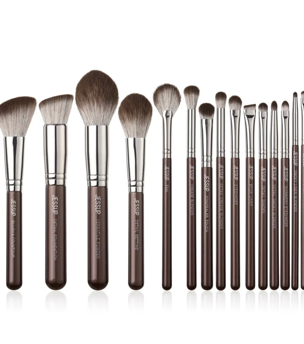 *Makeup Essentials in a Box* - Set de 15 brochas - Shimmer Brown>Jessup Beauty Best
