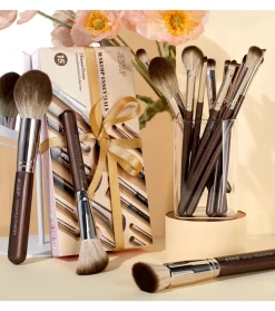 *Makeup Essentials in a Box* - Set de 15 brochas - Shimmer Brown><noscript><img width=