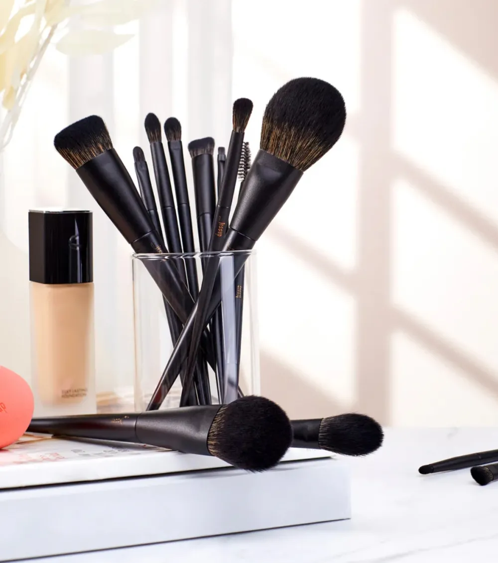 *Makeup Lover Collection III* - Set de 14 brochas - Elegant Black>Jessup Beauty
