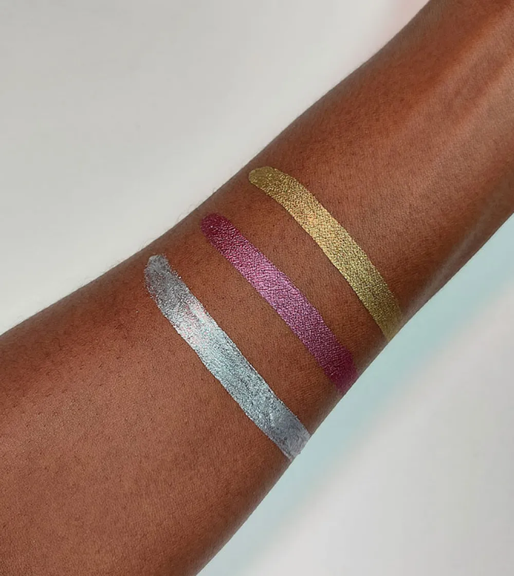 *Mixxed Metals* - Sombra de ojos líquida - Purple Corrosion>XX Revolution