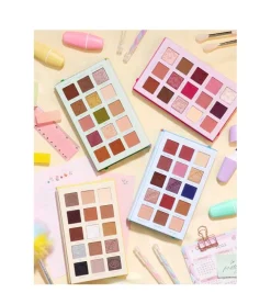 - *Daybook* - Paleta de sombras de ojos The Stars Shine As Bright You><noscript><img width=