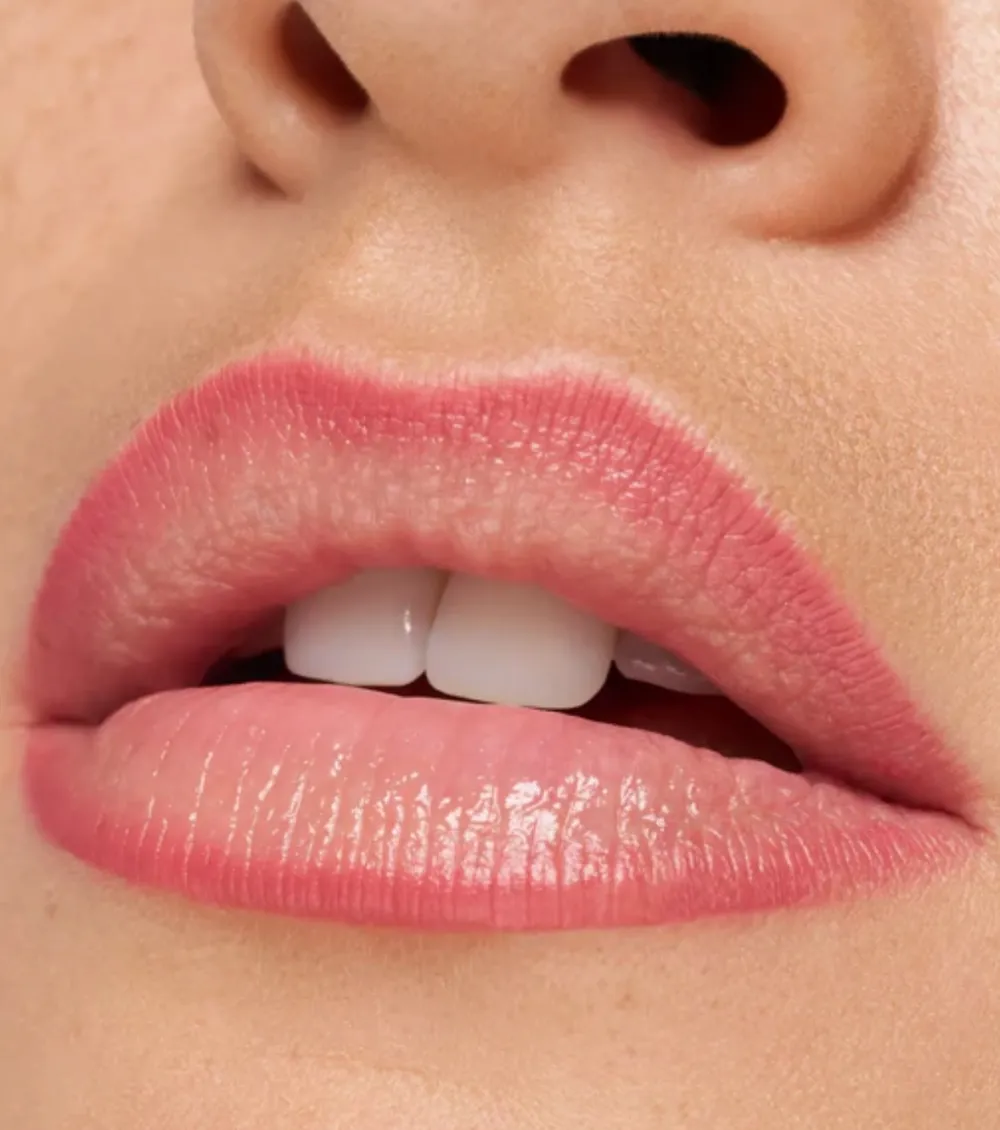 Perfilador de labios 8h Matte comfort - 20: Mauve Mirage>essence Hot