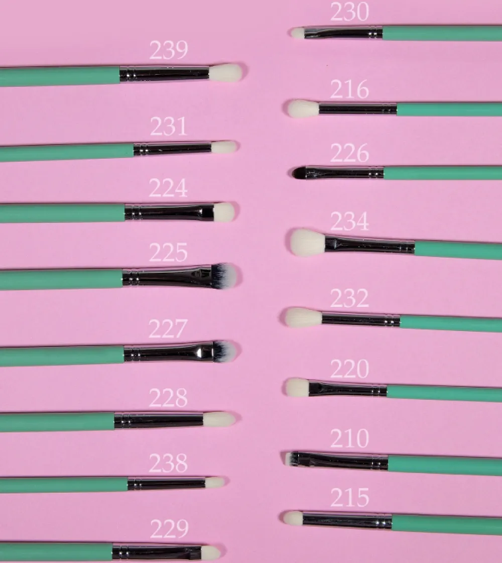 Pincel para Cejas -210>CORAZONA