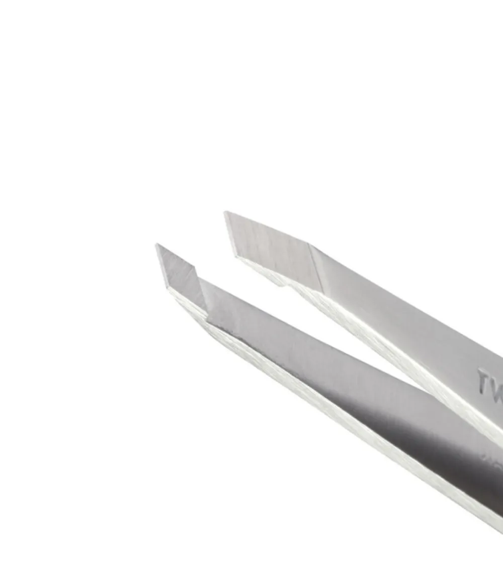 Pinza Slant Tweezer - Classic Stainless>Tweezerman