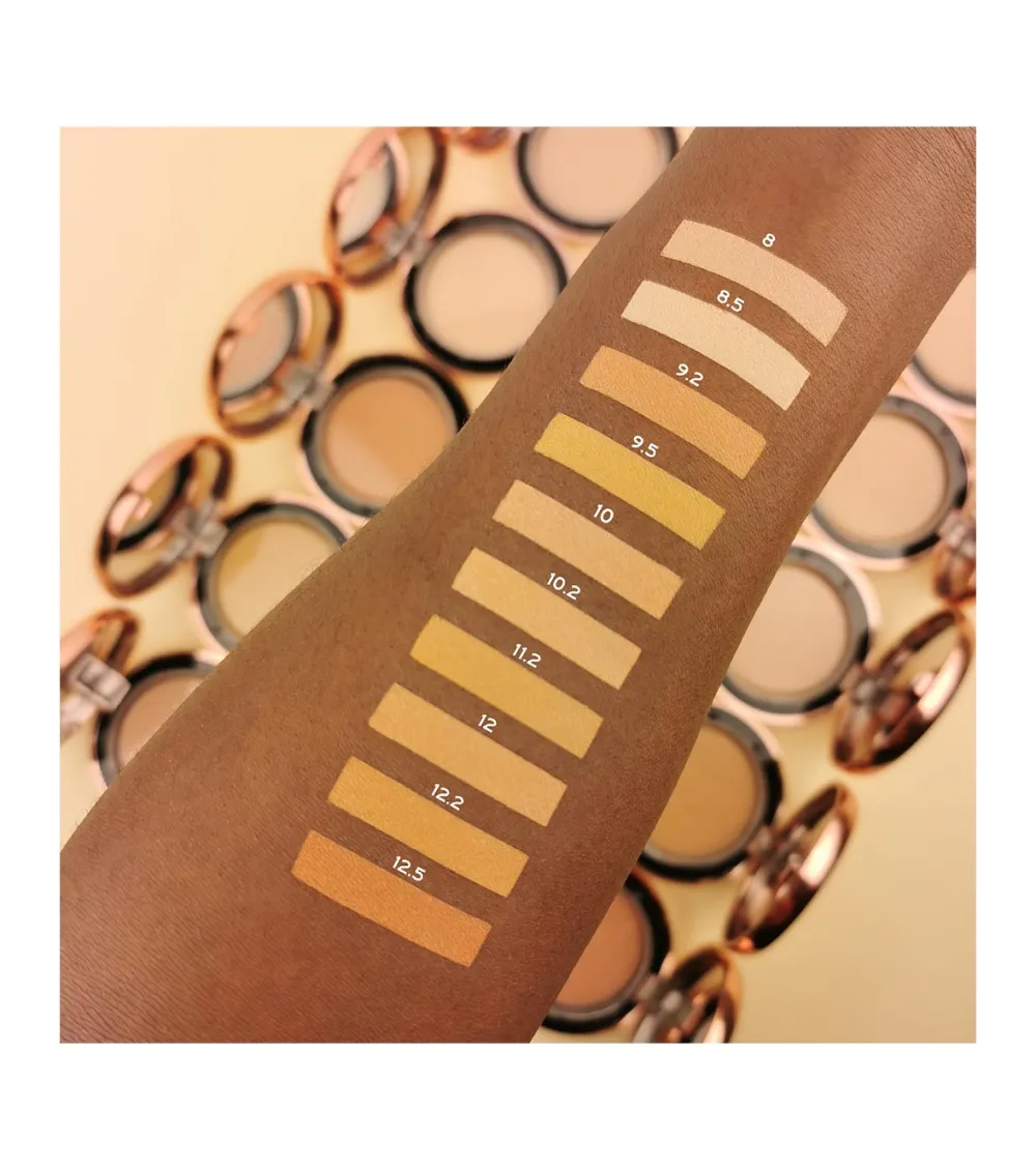 Revolution - Base de maquillaje en polvo Conceal & Define - P11.2>Makeup Revolution Sale
