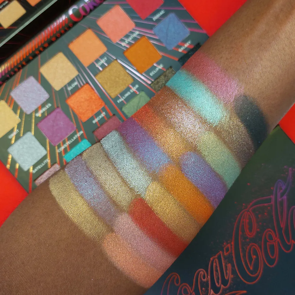 Revolution - *Coca Cola* - Paleta de sombras>Makeup Revolution Online