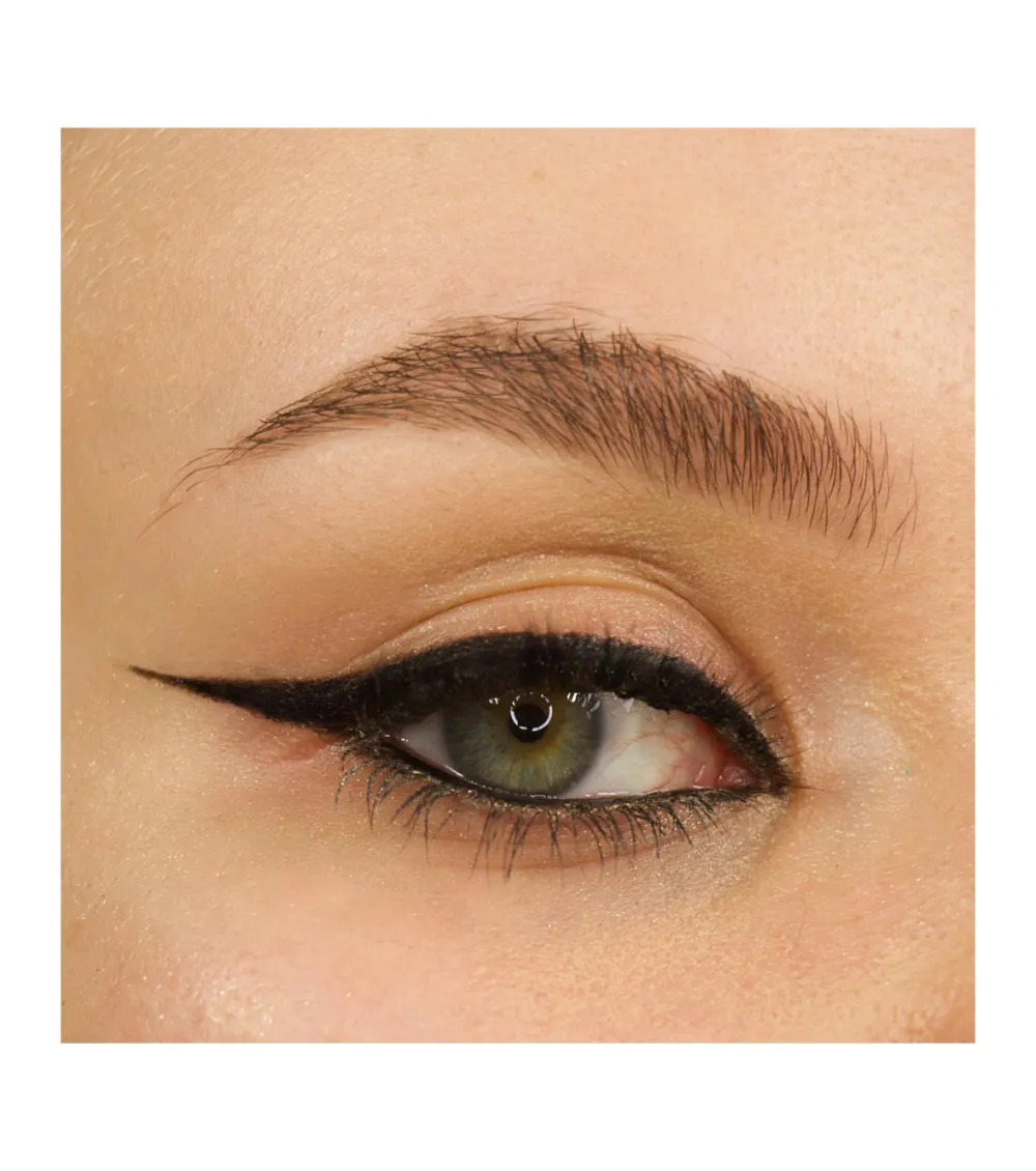 Revolution - Delineador de ojos Streamline Waterline Eyeliner Pencil - Black>Makeup Revolution Online