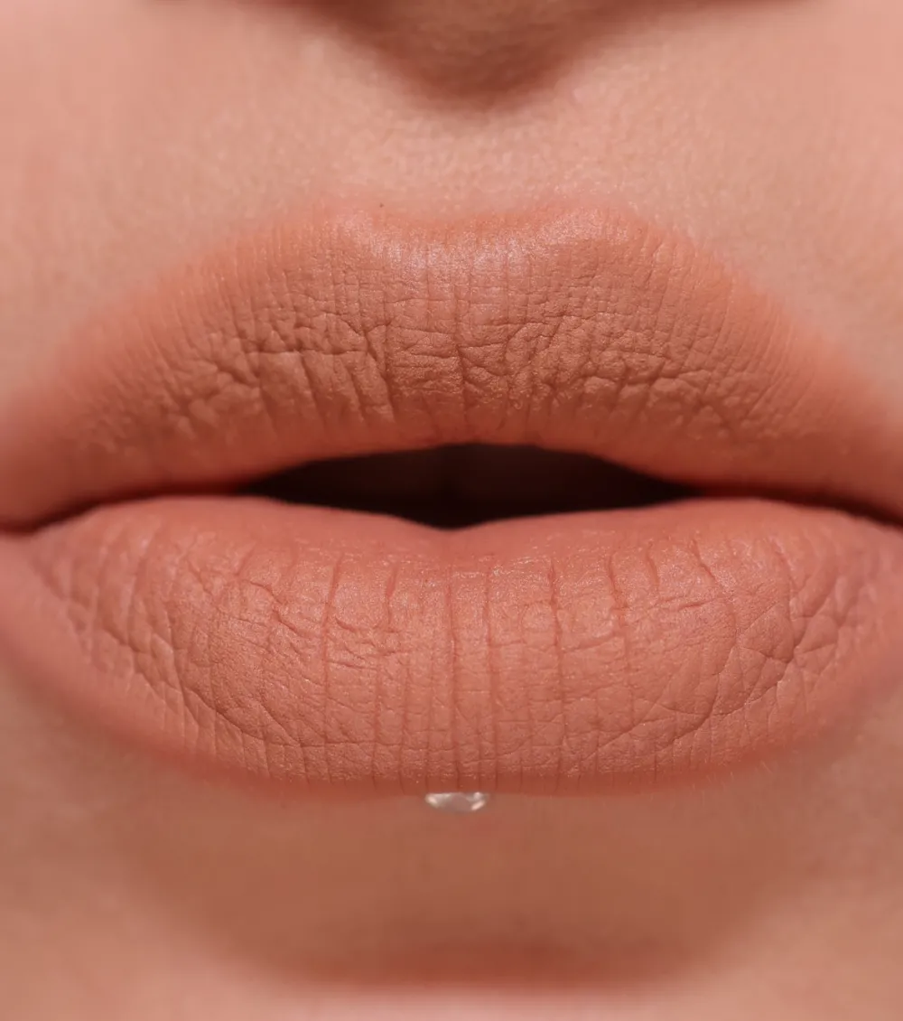 Revolution - Labial líquido mate Air Blur - Natural>Makeup Revolution Outlet