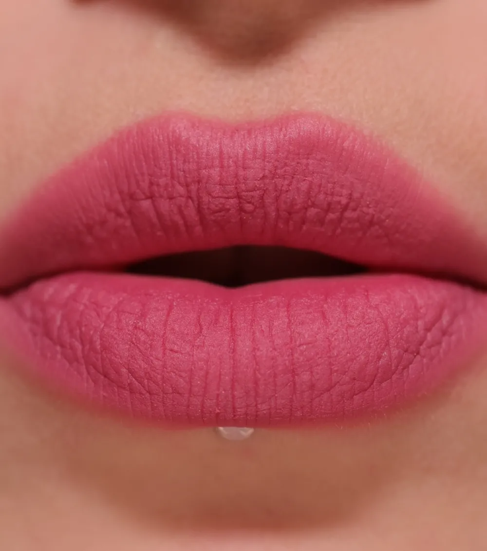 Revolution - Labial líquido mate Air Blur - Sultry>Makeup Revolution Hot
