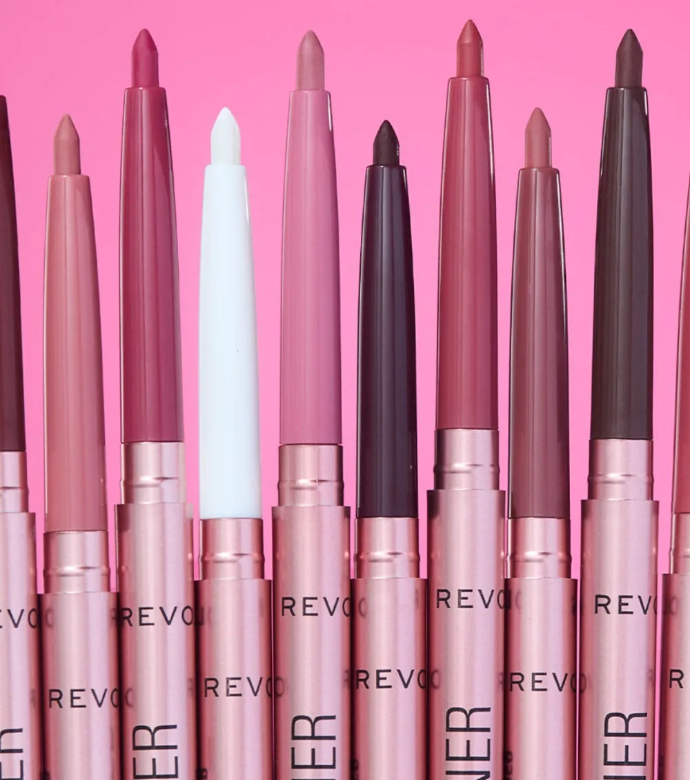Revolution - Perfilador de labios Pout Liner - Burnt Cherry Red>Makeup Revolution Hot
