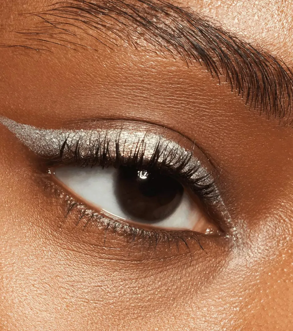Sombra de ojos Space Glam Chrome - 010: Moonlight Glow>Catrice Sale