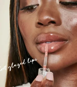 *Sundrenched* - Brillo de labios Glazed Kiss - Crystal Clear><noscript><img width=