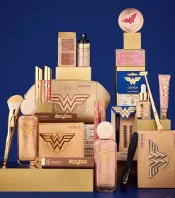 *Wonder Woman* - Máscara de pestañas Glam & Doll Volume><noscript><img width=